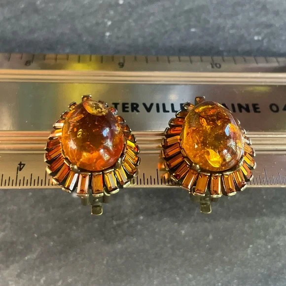 Heidi Daus Gold Amber Topaz Baguette Earrings - Picture 5 of 8